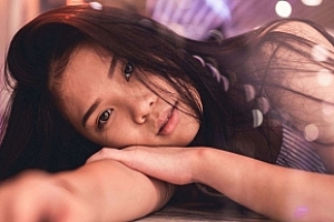 精听英语视频号:女人结婚后容易变懒?